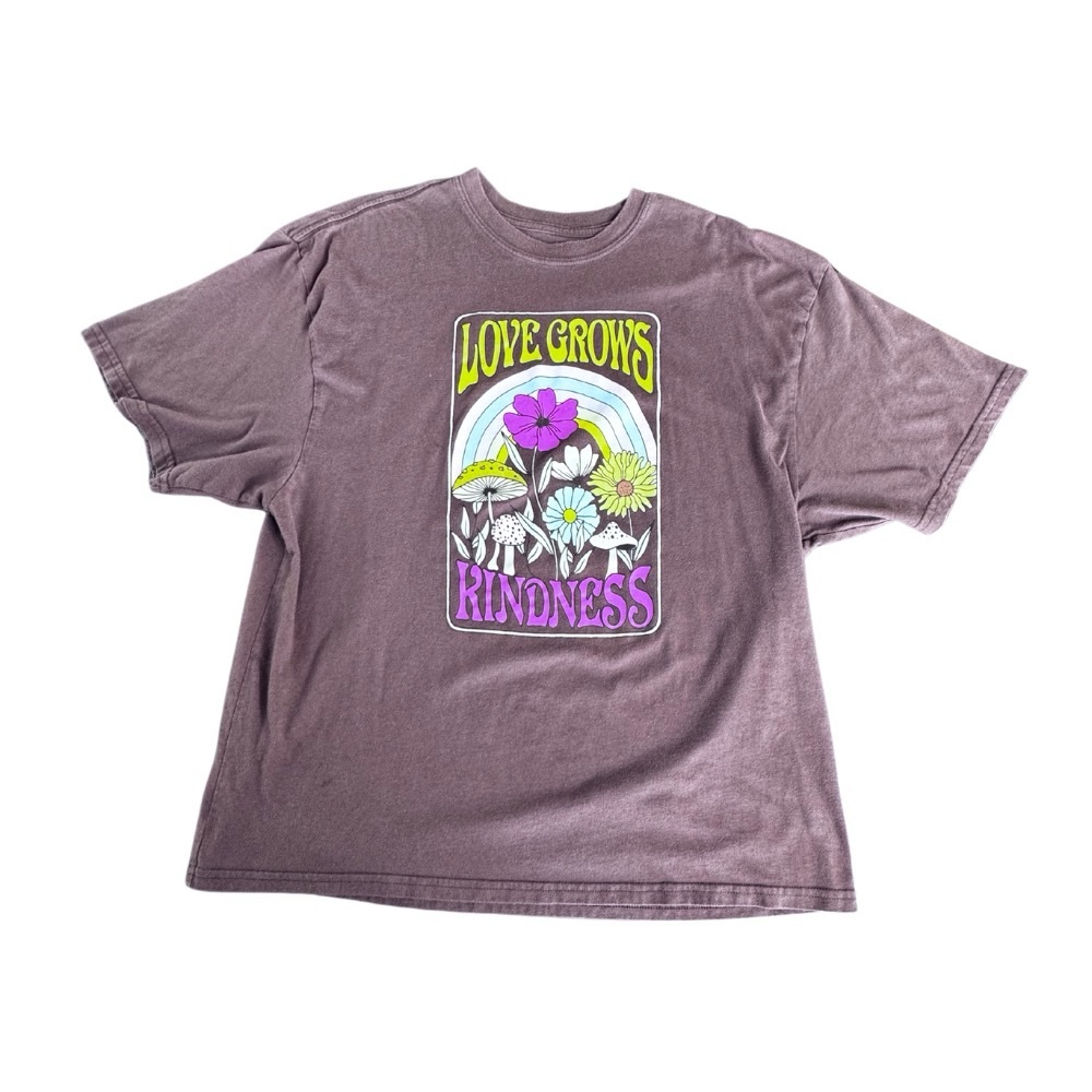 [SOLD] Love Grows Kindness Graphic T-Shirt L – Retro Floral & Earthy Vibes